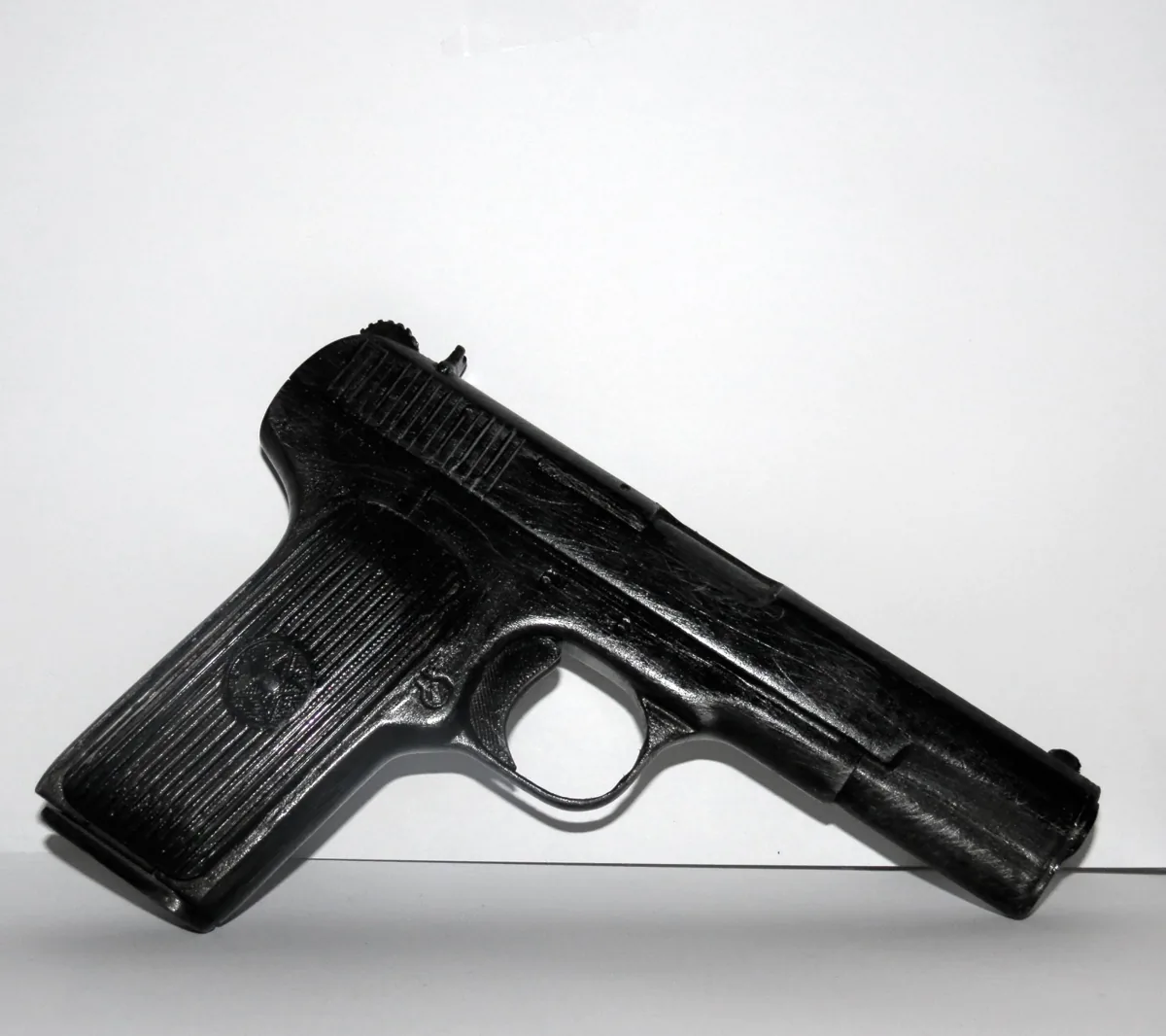 Pistol Replică Non-Funcțională Tokarev TT-33